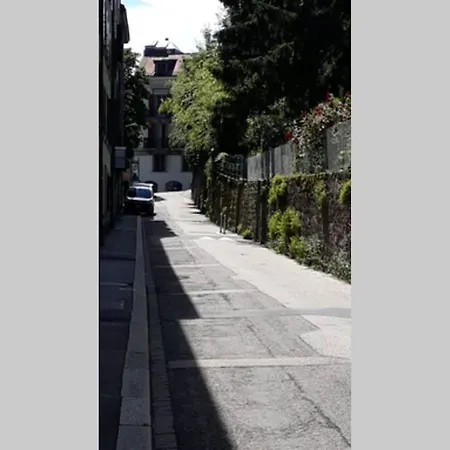 Parking Voiture & 2pcs Centre * Lausana